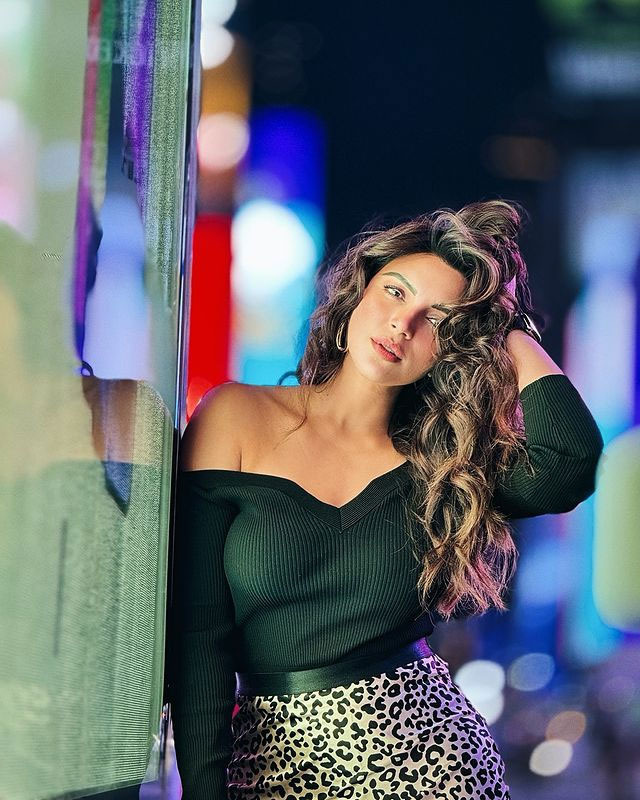 Seafoam Mint Sparkle: Shama Sikander's Saree Statement