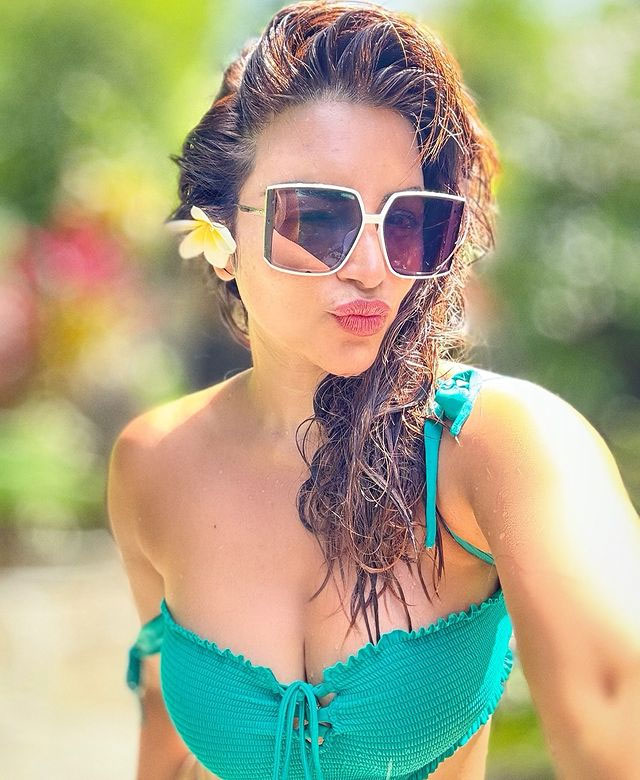 Seafoam Mint Sparkle: Shama Sikander's Saree Statement