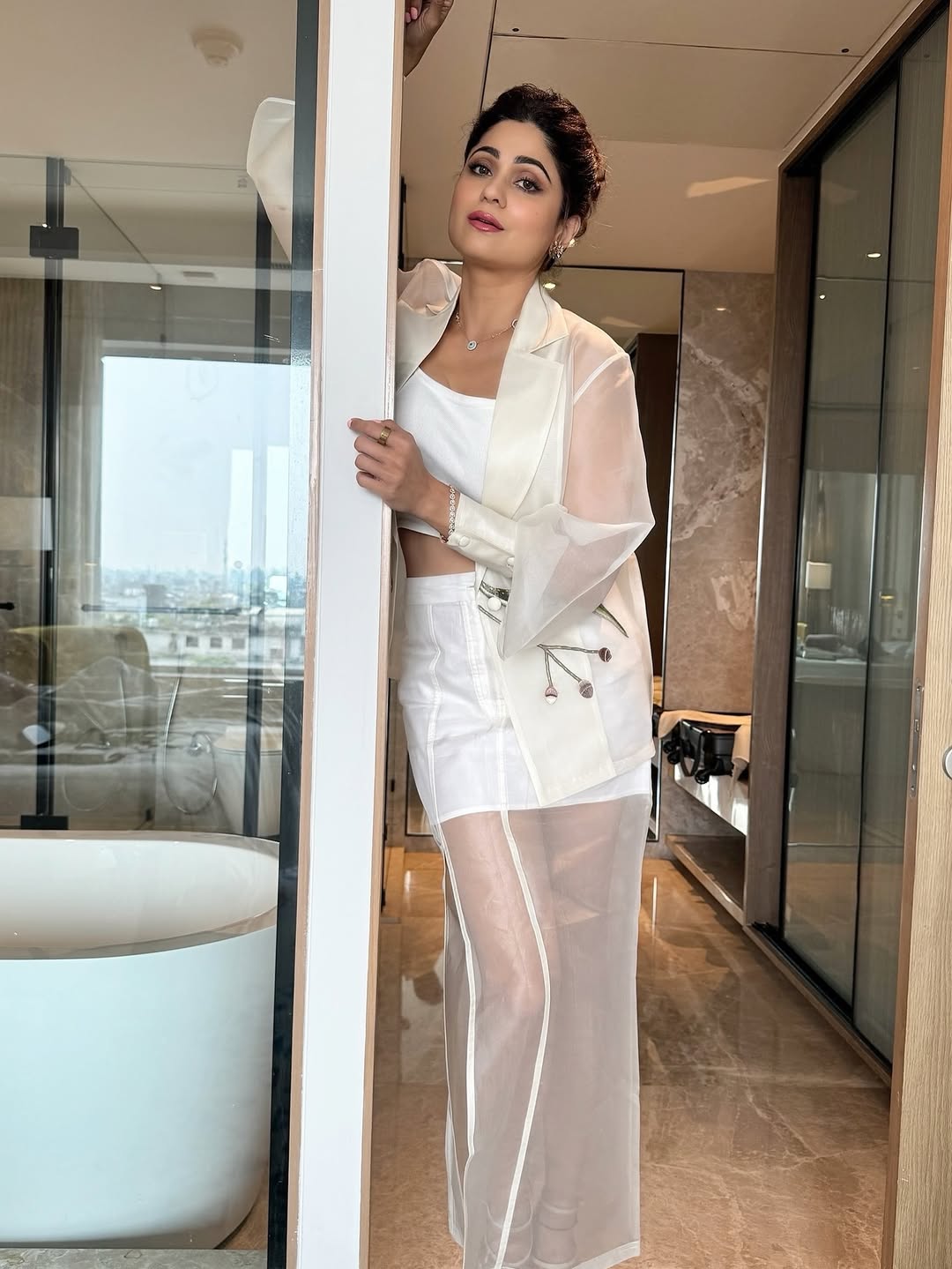 Shamita Shetty's Stunning Photo Gallery: Fashion & Glamour