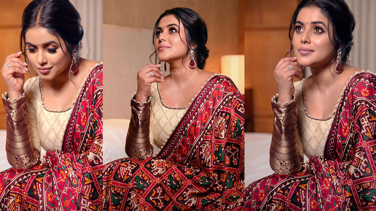 Shamna Kasim Latest Photos Glamour Collection