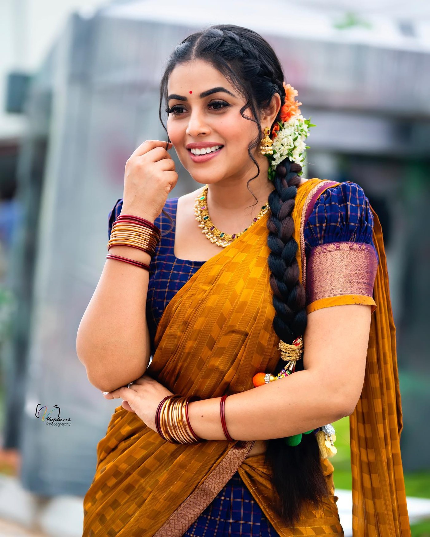 Shamna Kasim Purnaa Latest Saree Stills Glamour