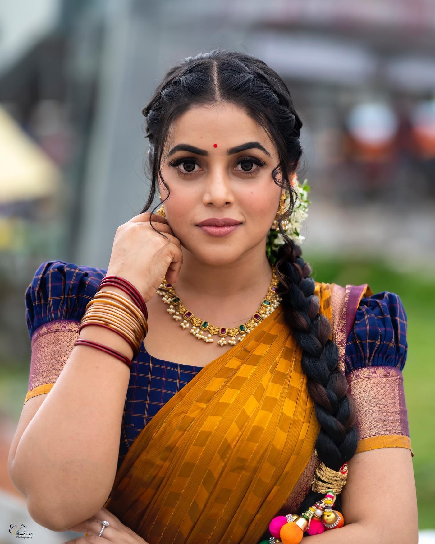 Shamna Kasim Purnaa Latest Saree Stills Glamour