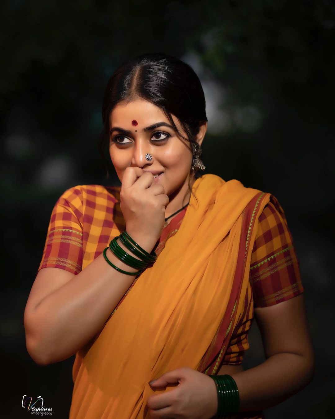 Shamna Kasim's Saffron Splendor: A Natural Beauty