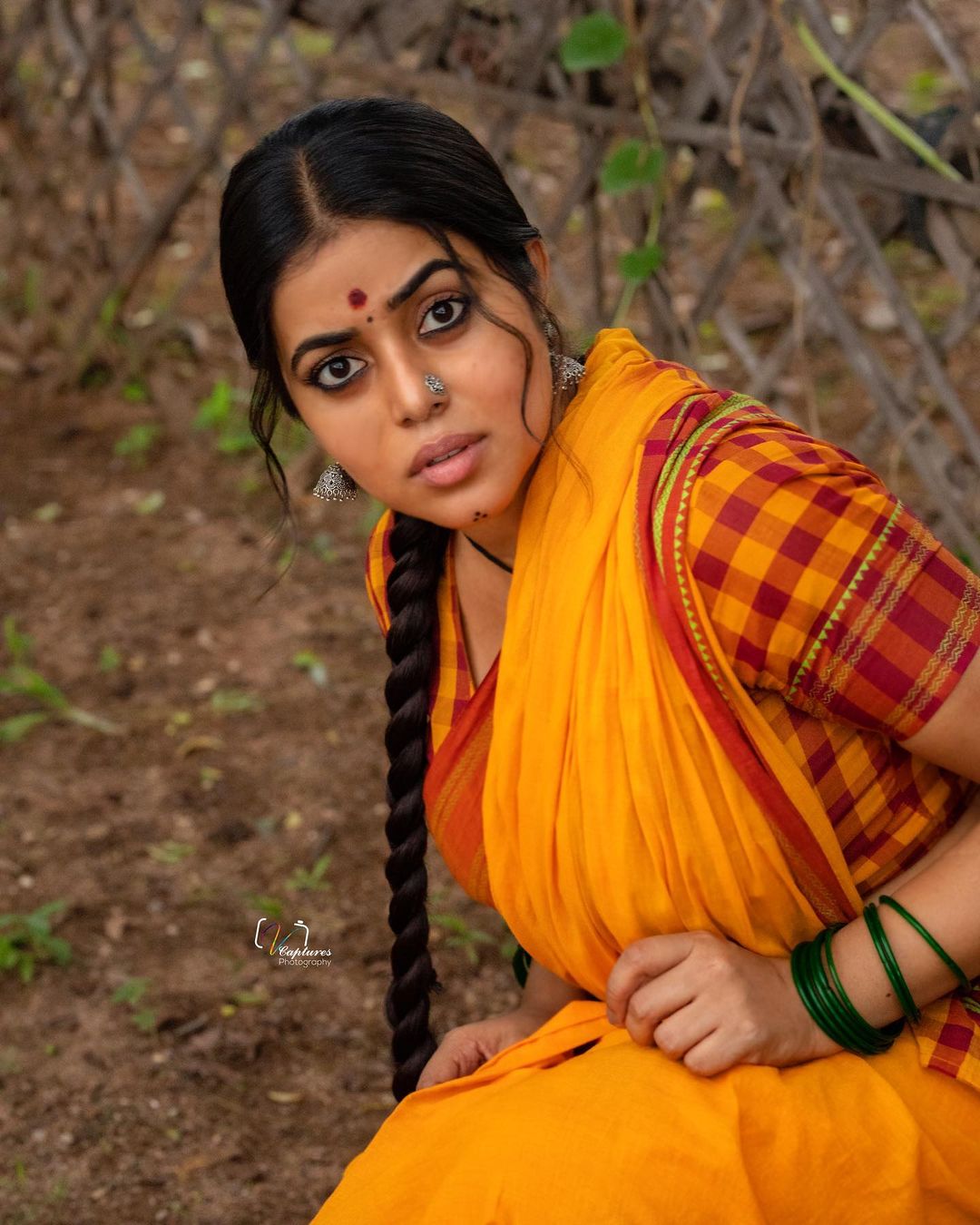 Shamna Kasim's Saffron Splendor: A Natural Beauty