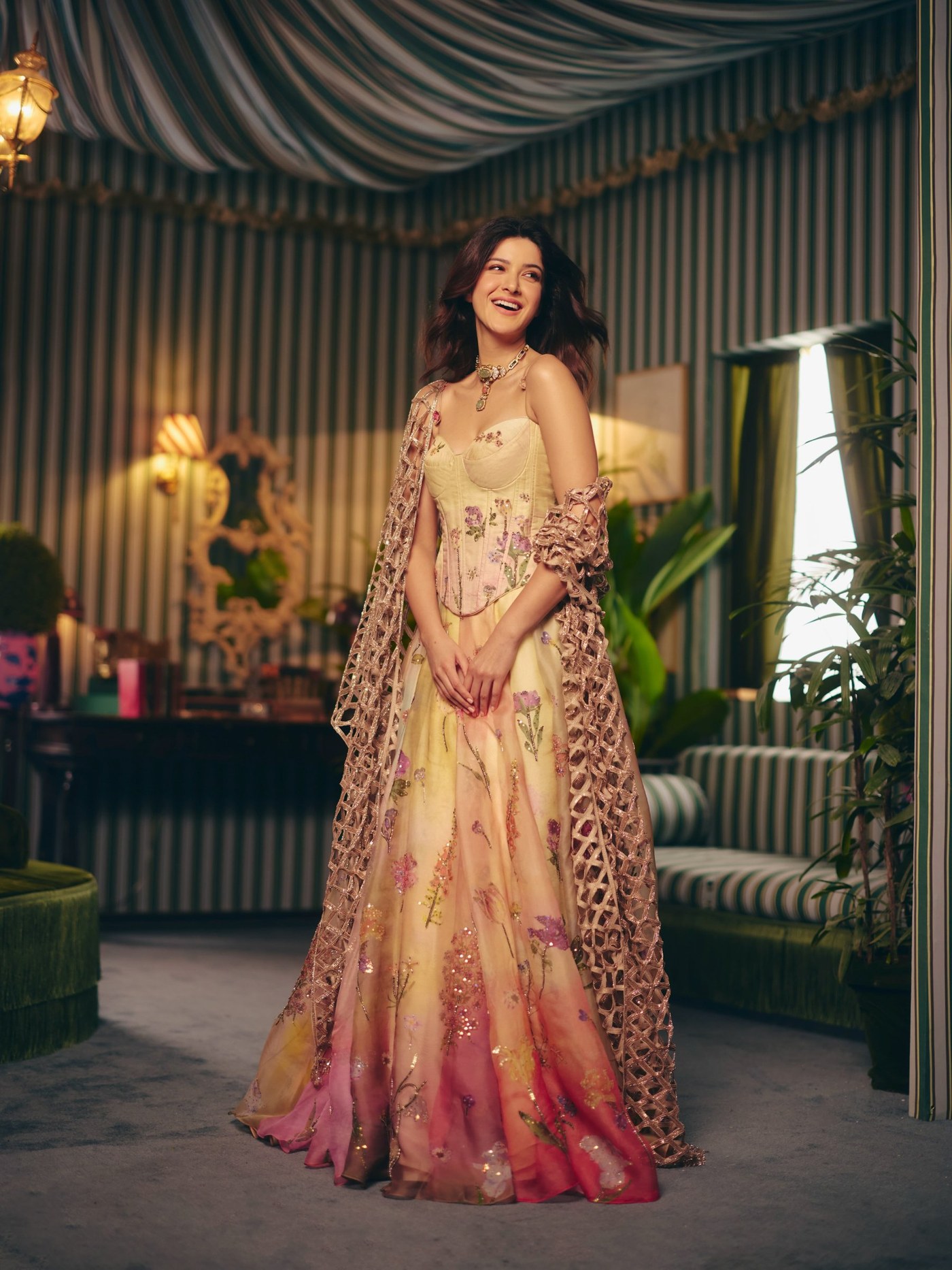 Shanaya Kapoor's Couture Glow: Mastering the Art of Modern Indian Elegance