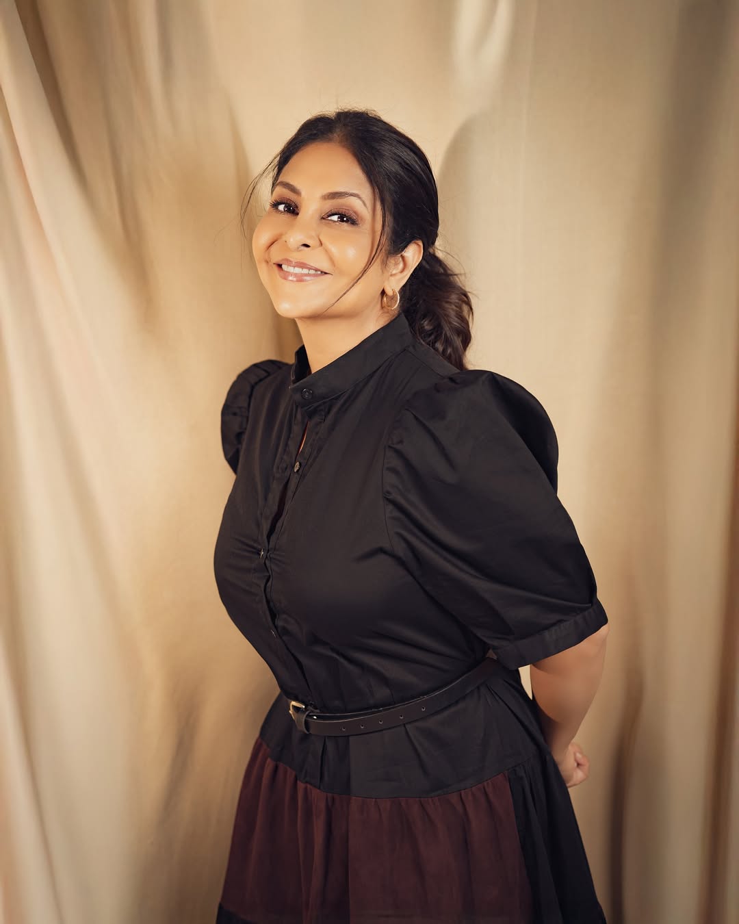 Shefali Shah: Captivating Portraits of Grace and Intensity