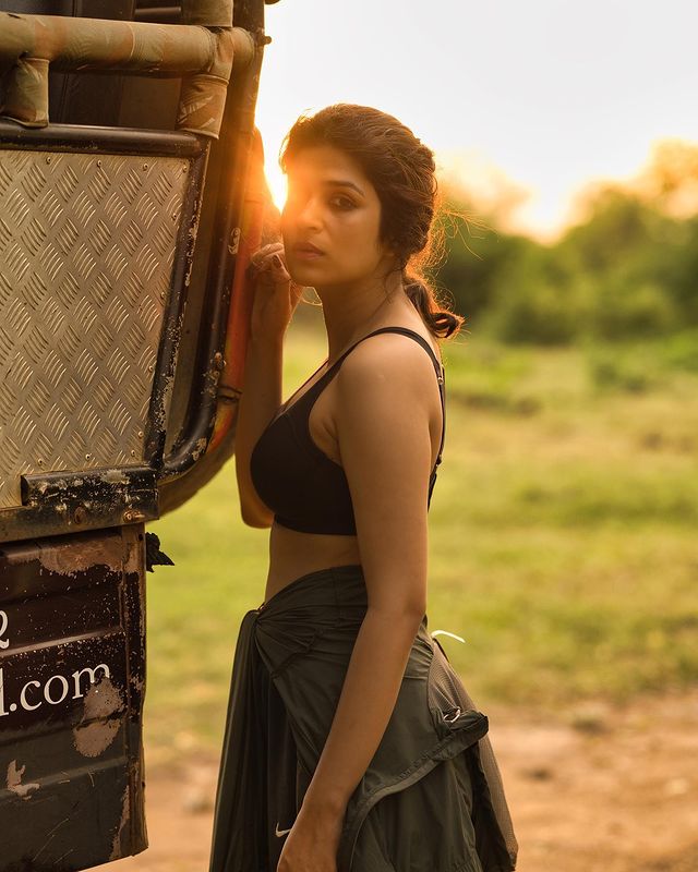 Shraddha Das Latest Photos Showcasing Stunning Style