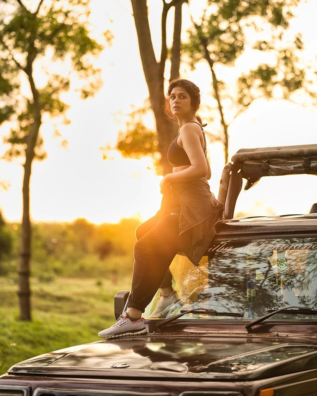 Shraddha Das Latest Photos Showcasing Stunning Style