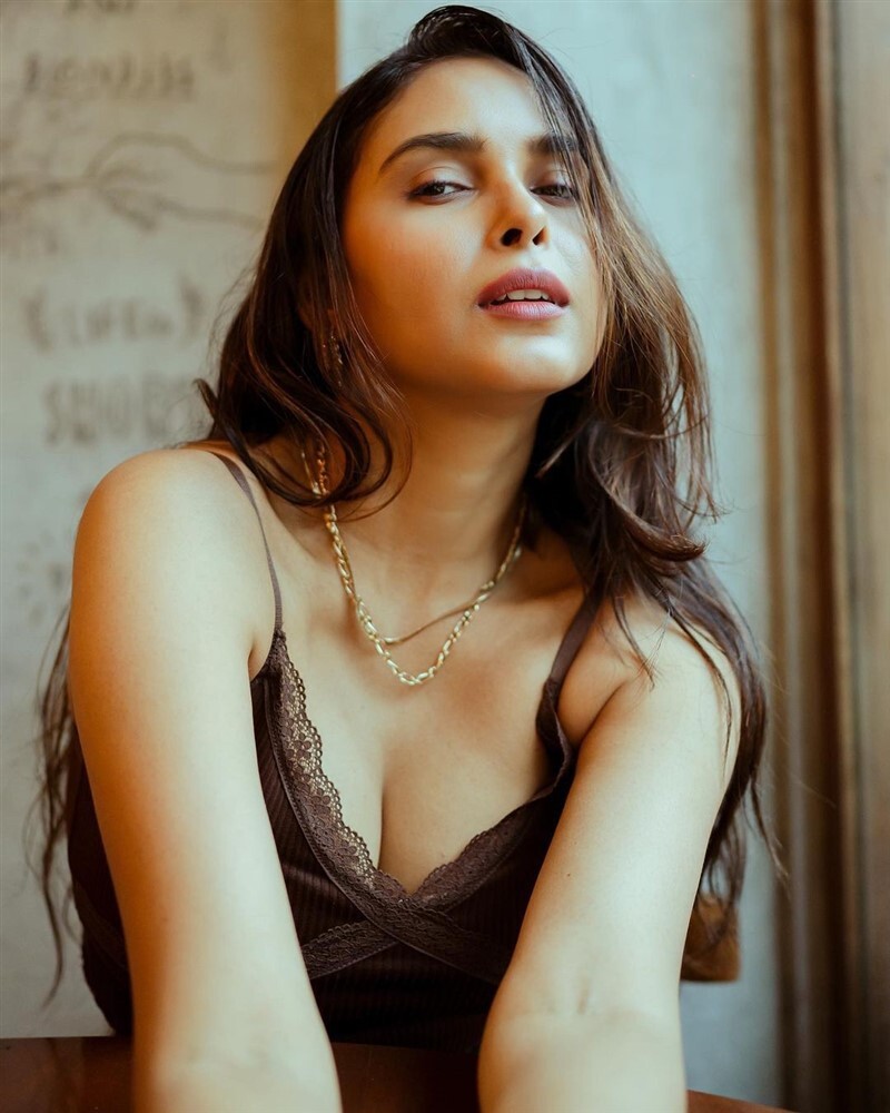 Shraddha Pandey: Ethereal Moments and Casual Charm