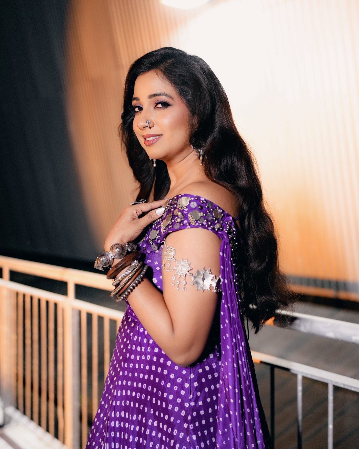 Shreya Ghoshal Redefines Ethnic Grace in Dreamy Purple Ensemble