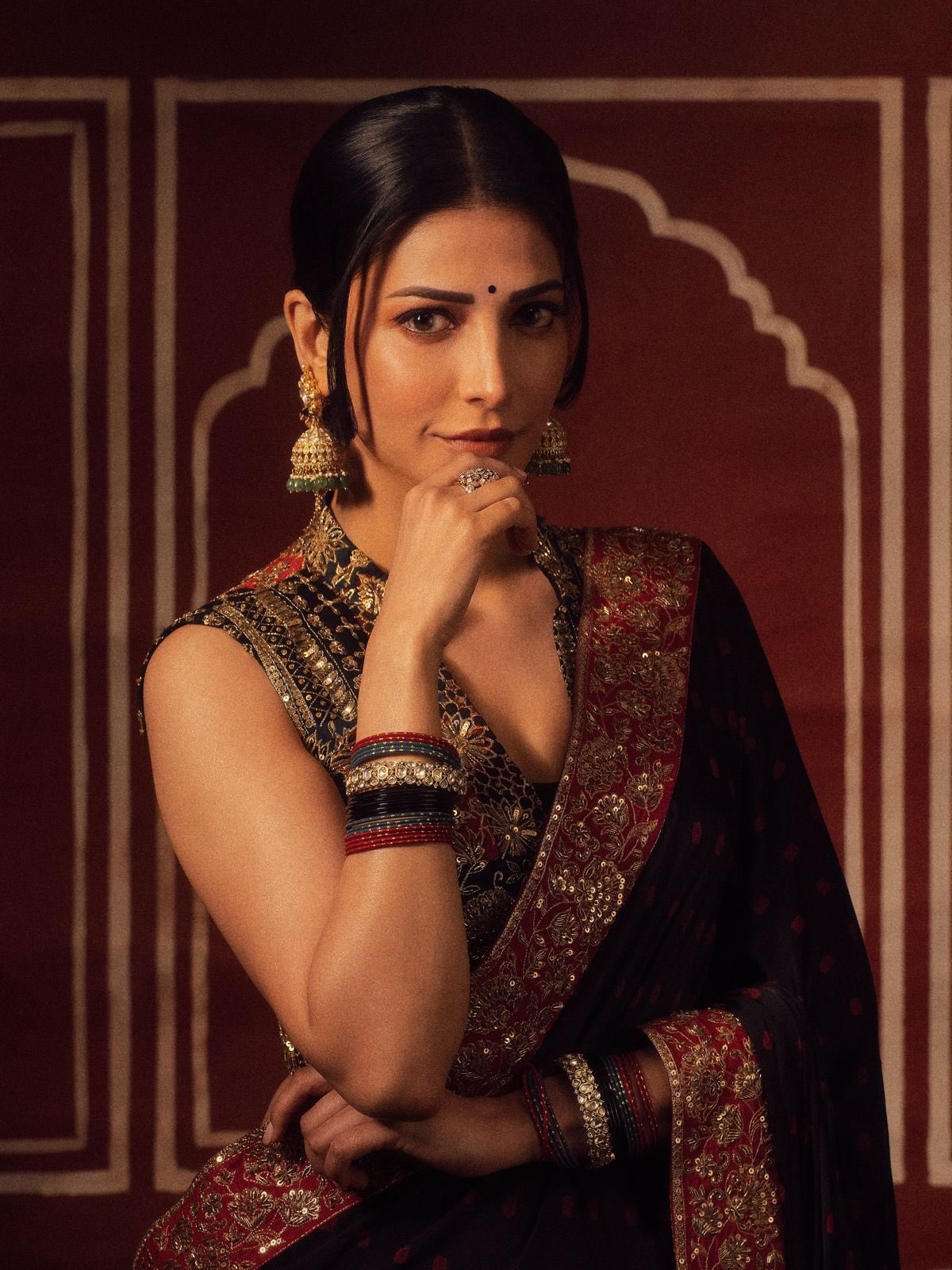 Black and Crimson: Shruti Haasan's Detailed Ethnic Styling