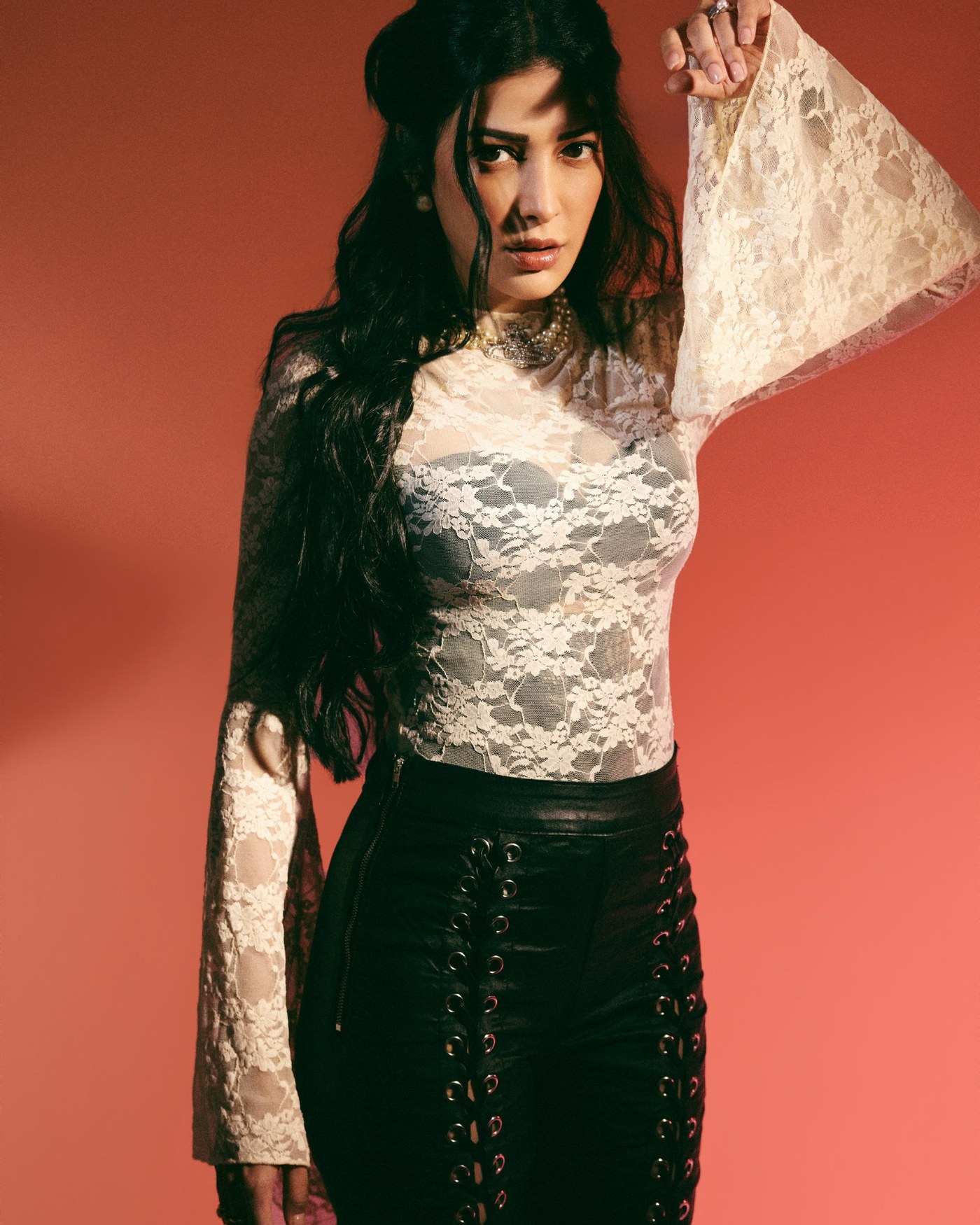 Shruti Haasan Rocks the Rock ’n’ Roll Vibe in a Lace-Leather Masterpiece