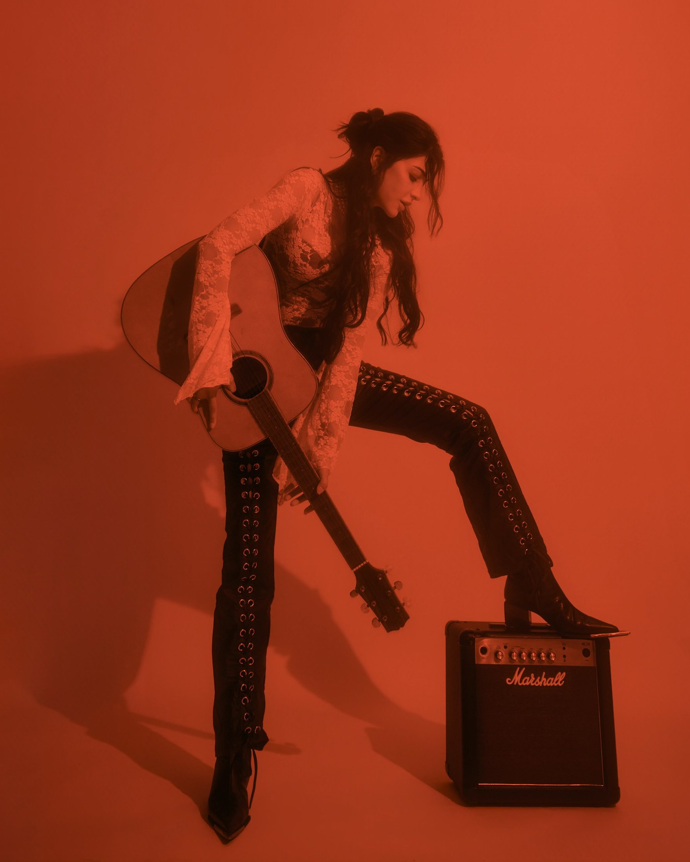 Shruti Haasan Rocks the Rock ’n’ Roll Vibe in a Lace-Leather Masterpiece