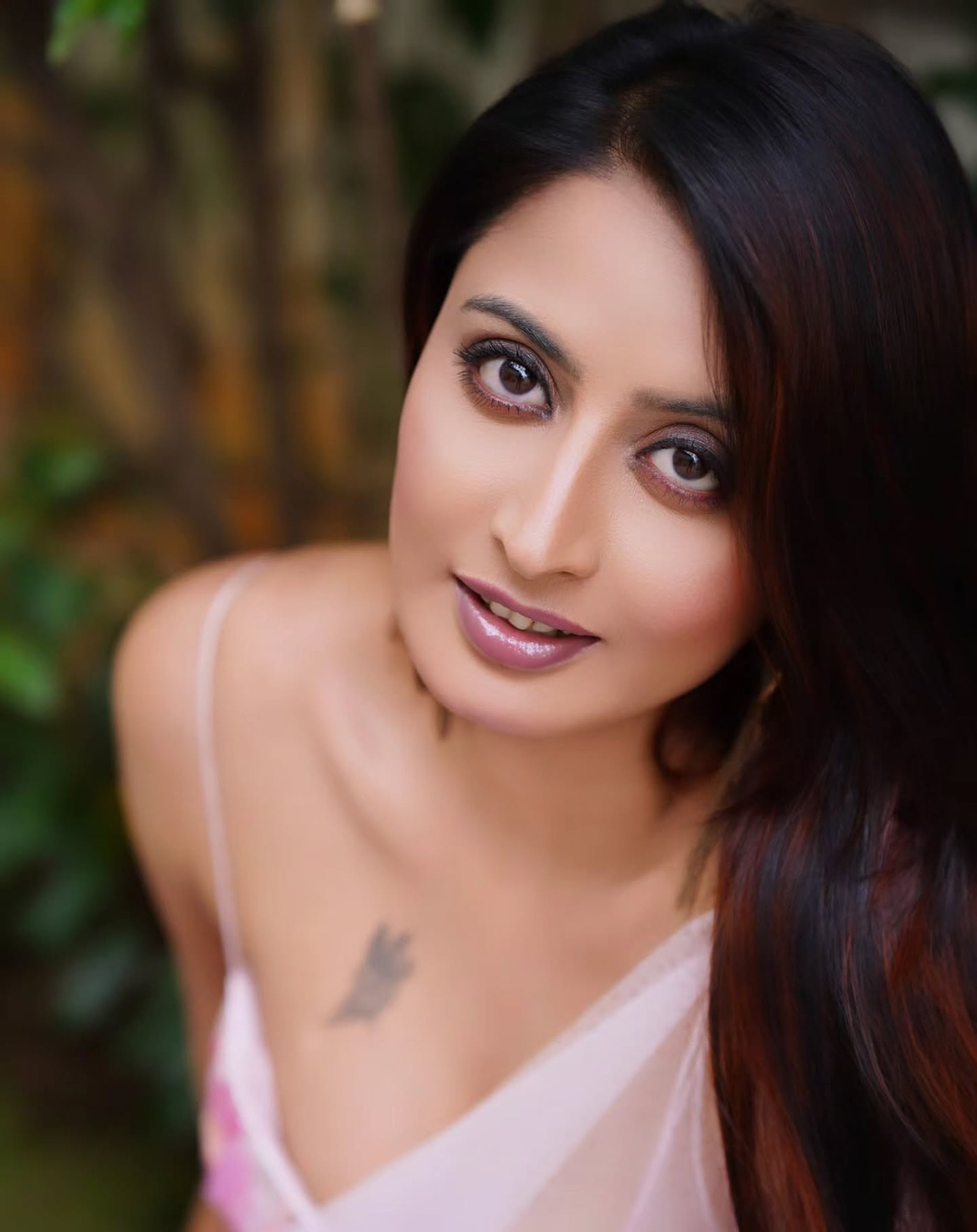 Shubha Raksha Redefines Ethnic Elegance in Blushing Pink Hues