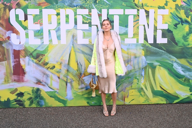 Sienna Miller’s Effortless Chic Glow at The Serpentine Summer Party 2026