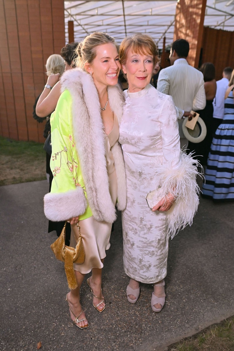 Sienna Miller’s Effortless Chic Glow at The Serpentine Summer Party 2026