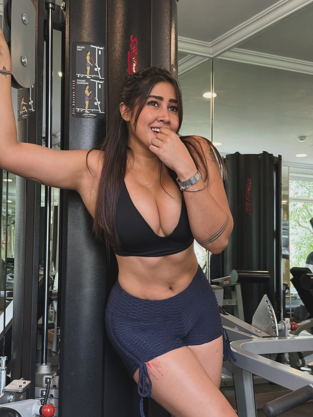 Sofia Ansari Summer Special Thailand Tour Photos