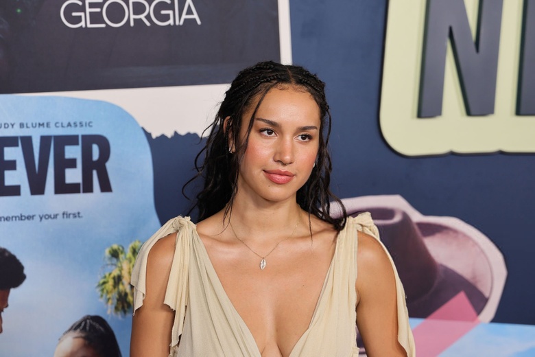 Sofia Wylie Radiates Glamour at Netflix End of Summer Bash