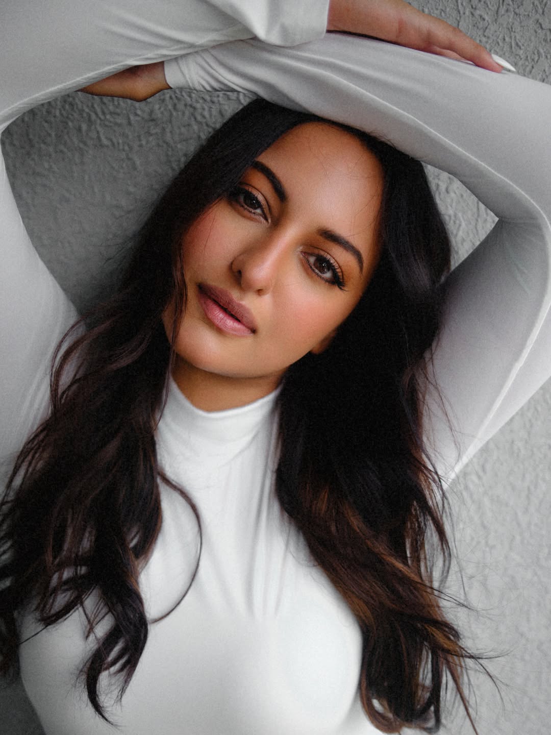 Sonakshi Sinha's Soft & Serene Portrait Gallery