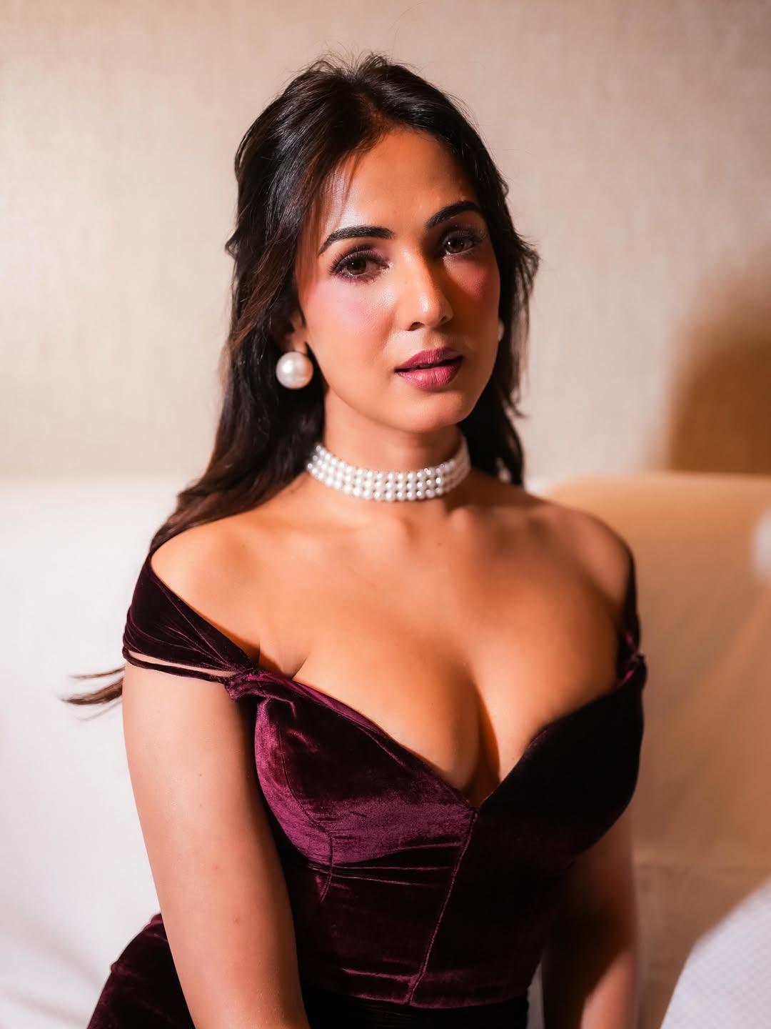 Sonal Chauhan's Regal Velvet Looks: A Stunning Gallery