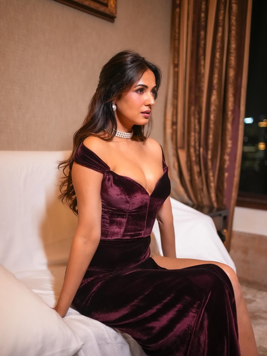 Sonal Chauhan's Regal Velvet Looks: A Stunning Gallery