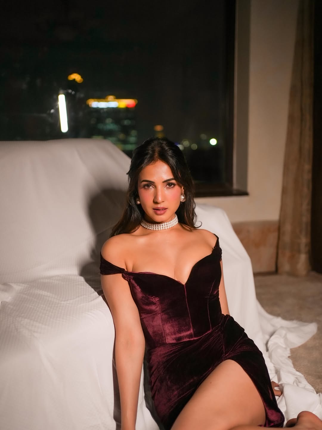 Sonal Chauhan's Regal Velvet Looks: A Stunning Gallery