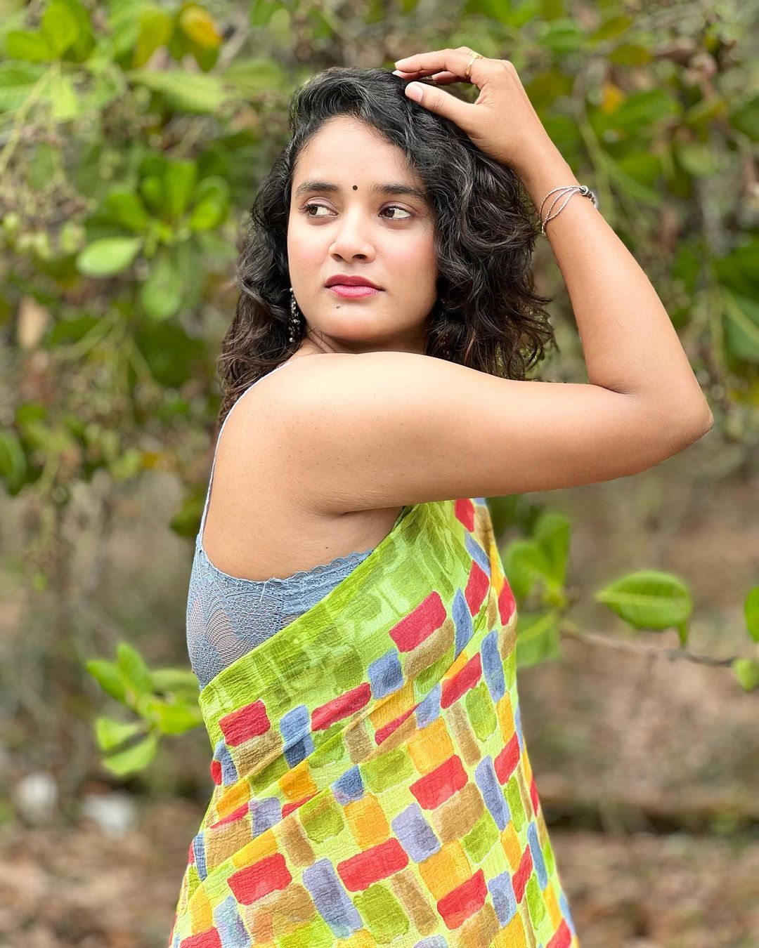 Soumya Shetty Saree Glamour Pictures Traditional Elegance