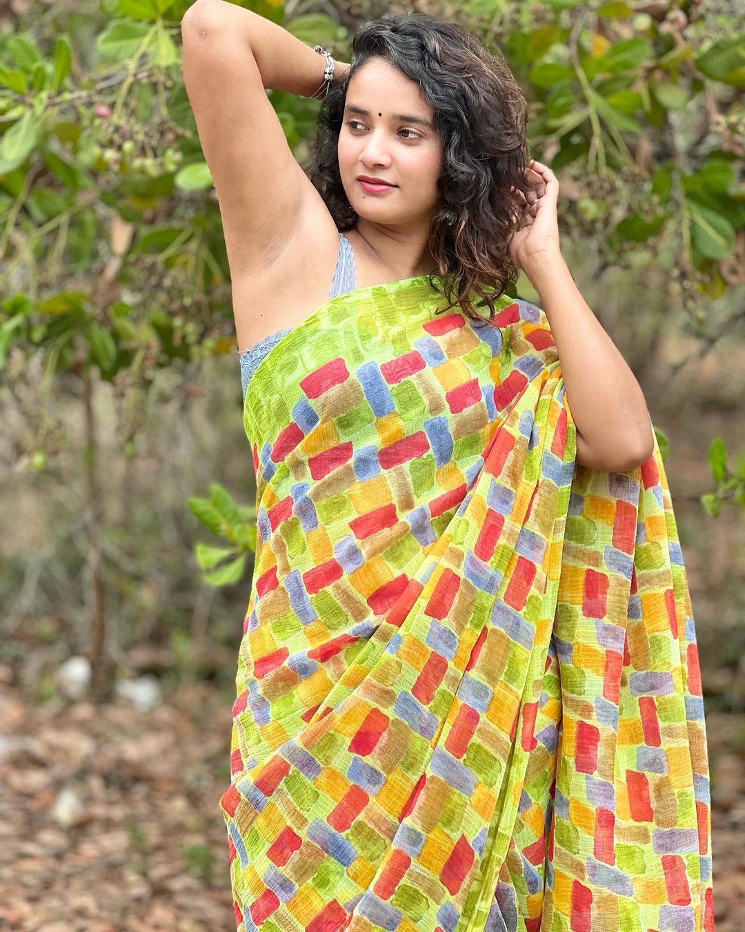 Soumya Shetty Saree Glamour Pictures Traditional Elegance