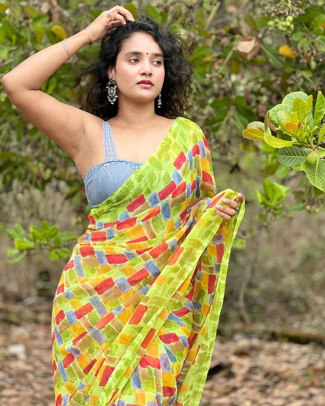 Soumya Shetty Saree Glamour Pictures Traditional Elegance