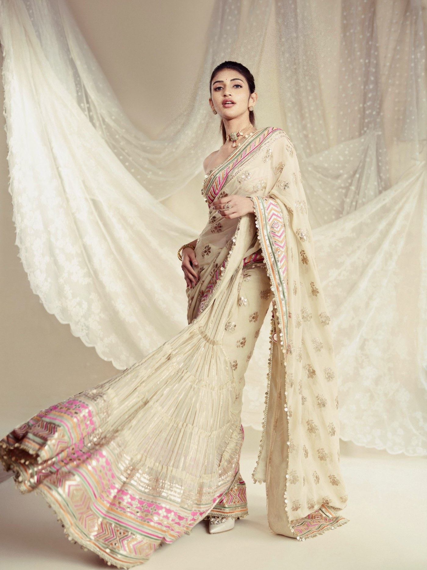 Sreeleela’s Regal Charm: How She Mastered Traditional Style with Modern Flair