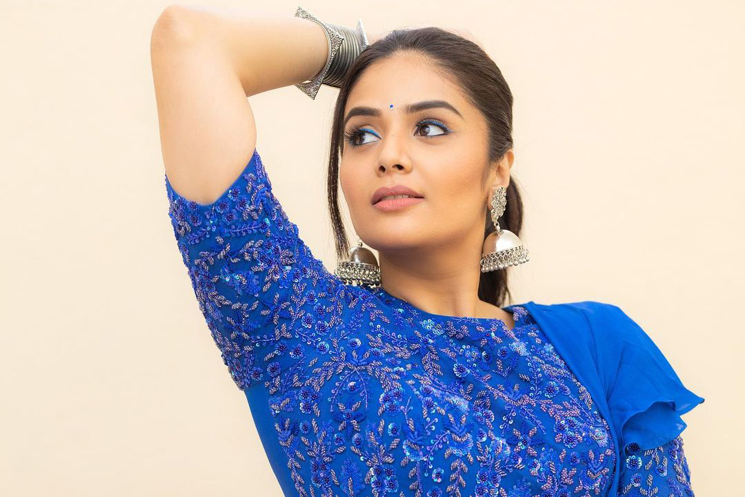 Sreemukhi Latest Glamorous Stills Fashion Moments