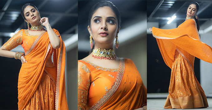 Sreemukhi Latest Saree Photos Stunning Traditional Elegance