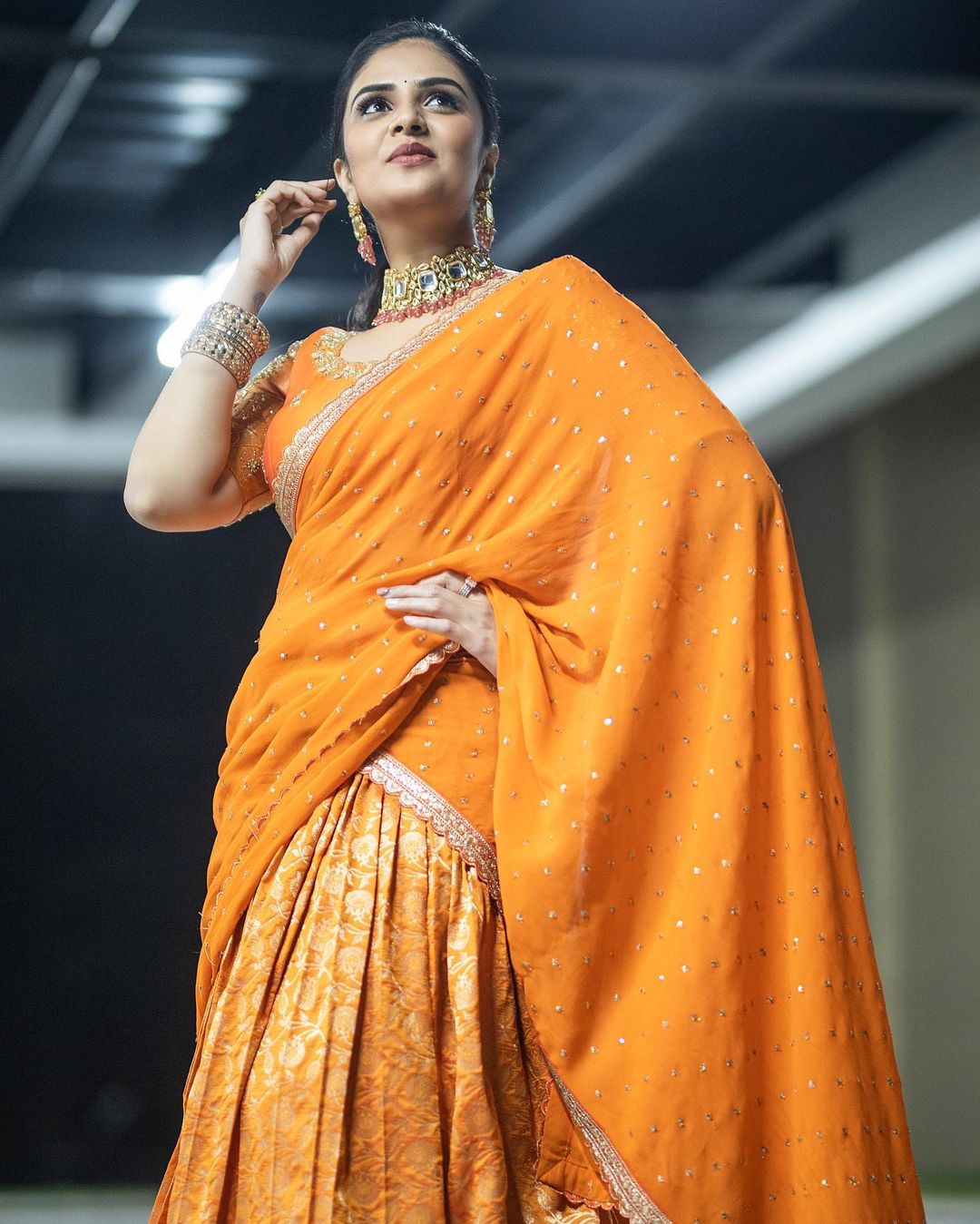 Sreemukhi Latest Saree Photos Stunning Traditional Elegance