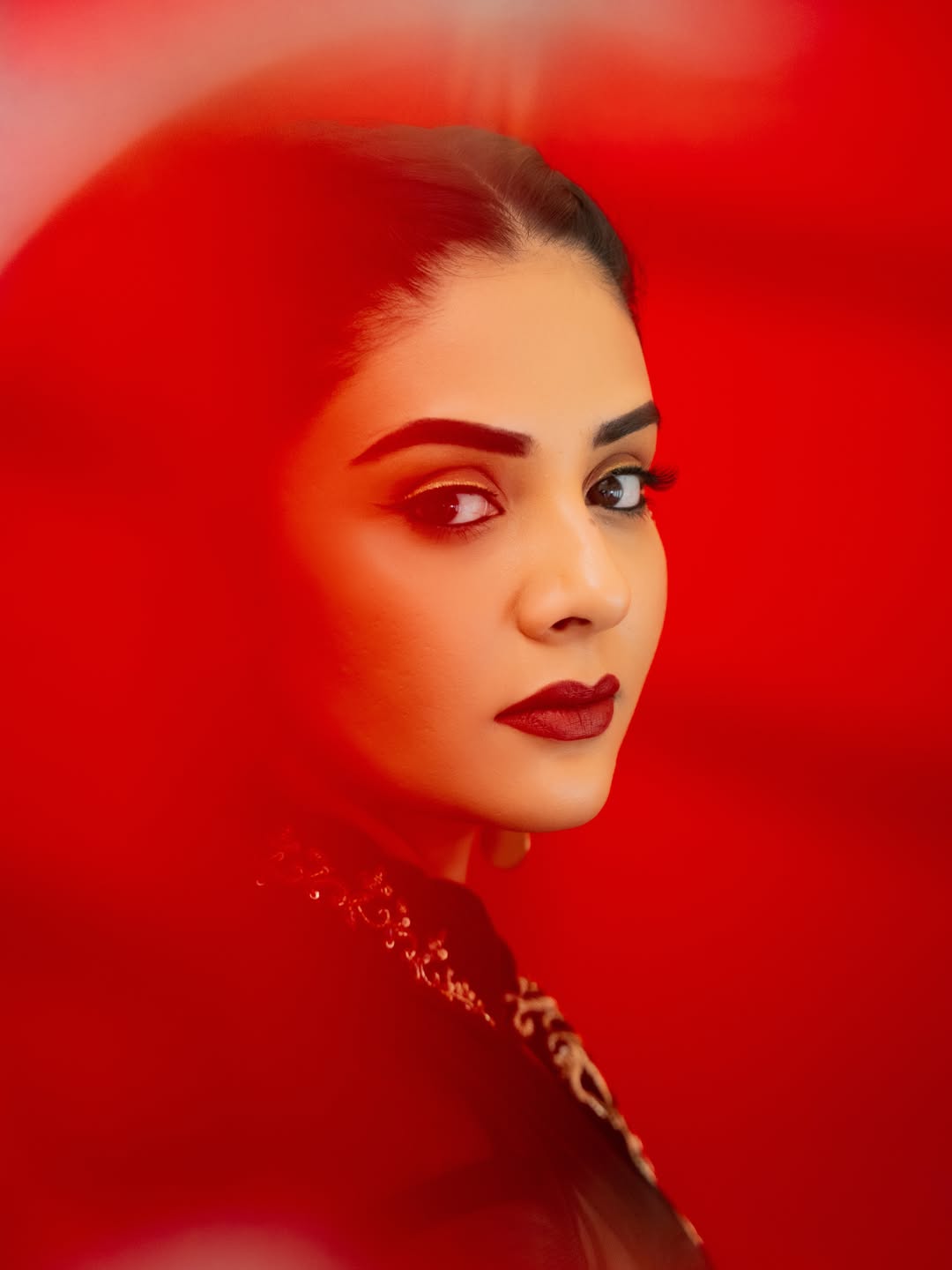 Sreemukhi's Regal Red & Gold Ensemble Captures Attention
