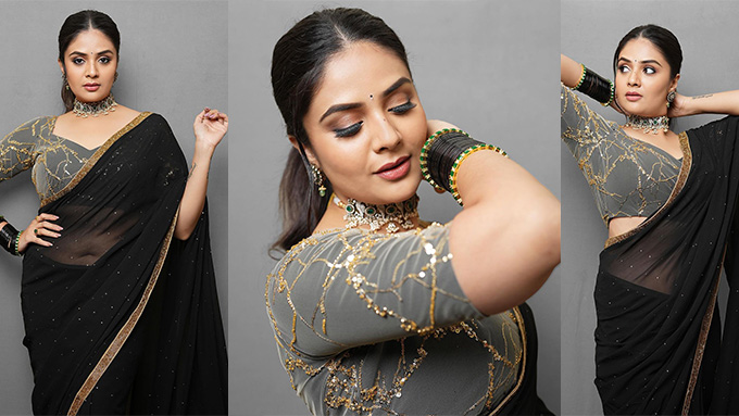 Sreemukhi Stunning Black Saree Photos Fashion Gallery