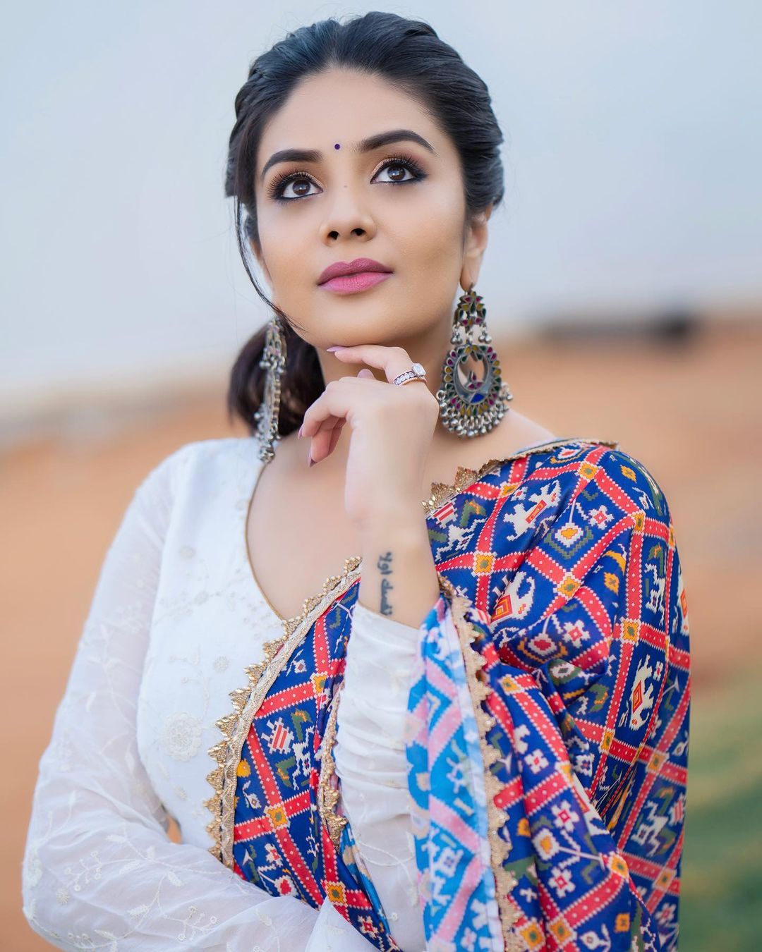 Sreemukhi Stunning Latest Photos Fashion Gallery