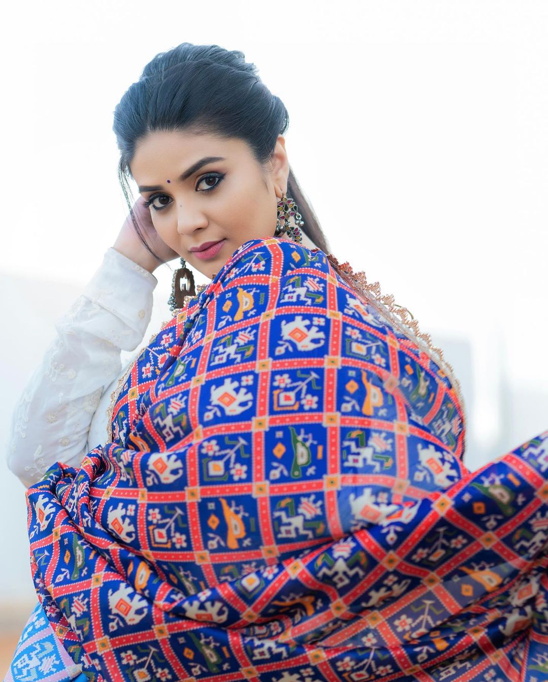 Sreemukhi Stunning Latest Photos Fashion Gallery