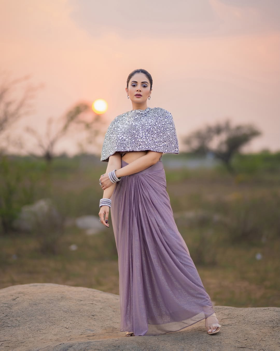 Sreemukhi Steals Showstopper Vibes in Stunning Festive Looks!