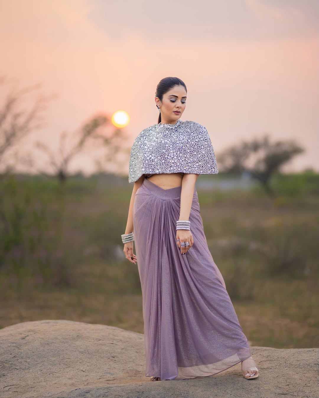 Sreemukhi Steals Showstopper Vibes in Stunning Festive Looks!
