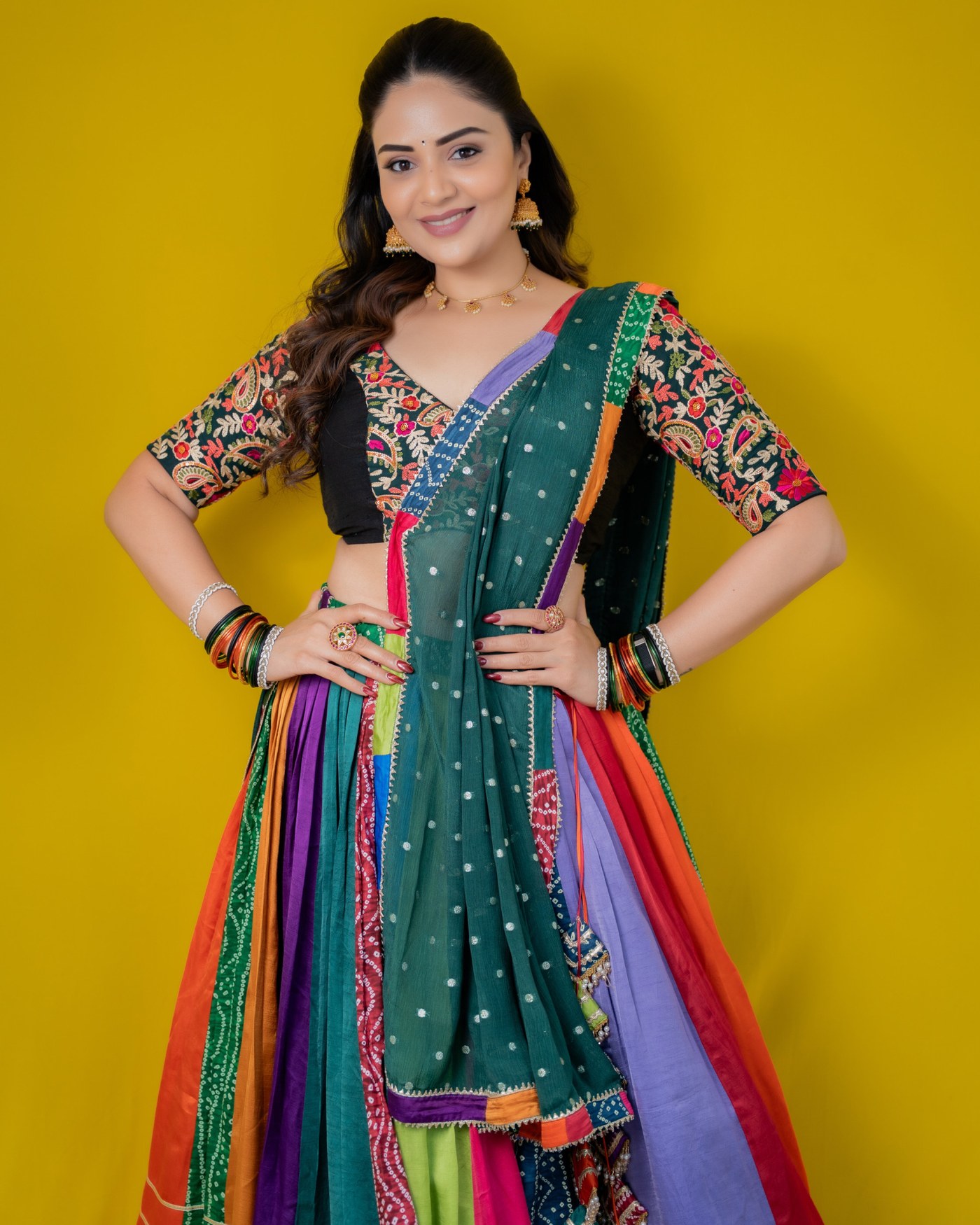 Teal Drape Meets Rainbow Pleats: Sreemukhi’s Colour Statement