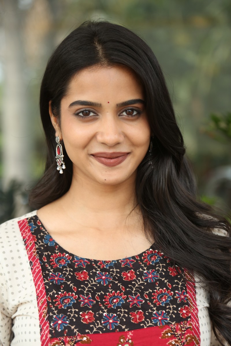 Sri Gouri Priya Reddy Latest HD Photos from Movie Shoots and Events