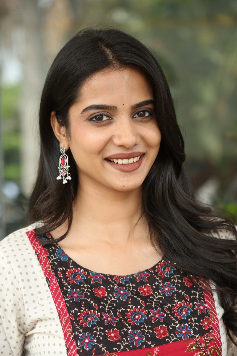 Sri Gouri Priya Reddy Latest HD Photos from Movie Shoots and Events