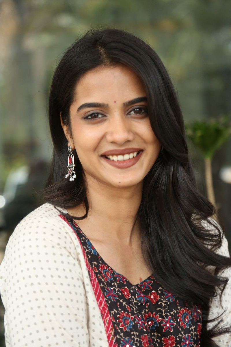 Sri Gouri Priya Reddy Latest HD Photos from Movie Shoots and Events