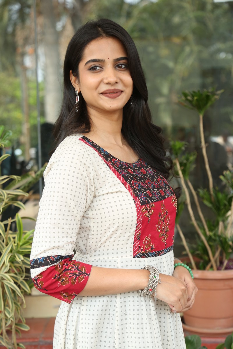 Sri Gouri Priya Reddy Latest HD Photos from Movie Shoots and Events