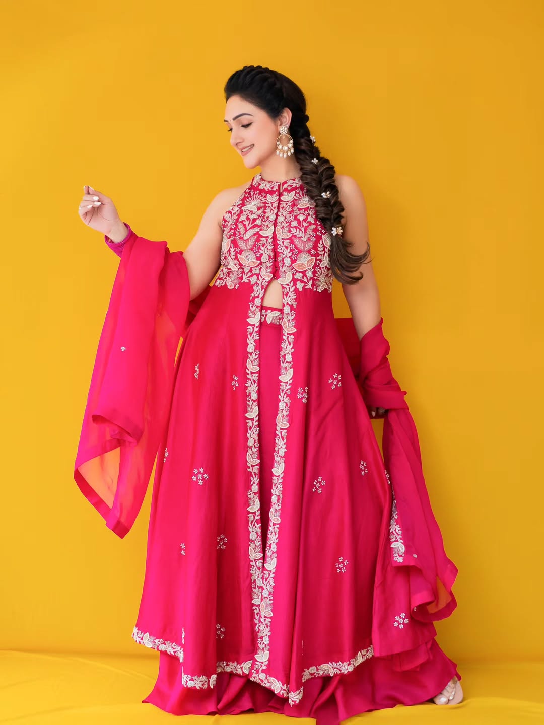 Sridevi Vijaykumars Radiates Glamour in Stunning Photos