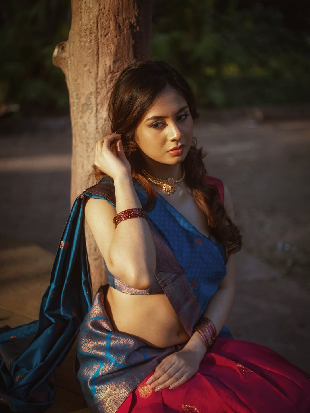 Srushti Bannatti's Stunning Red & Gold Glamour