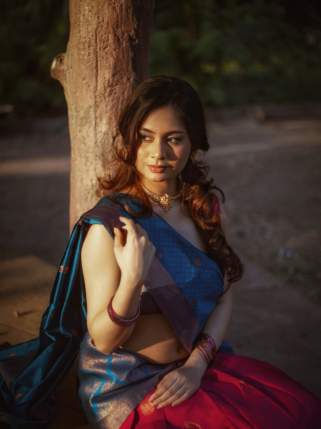 Srushti Bannatti's Stunning Red & Gold Glamour