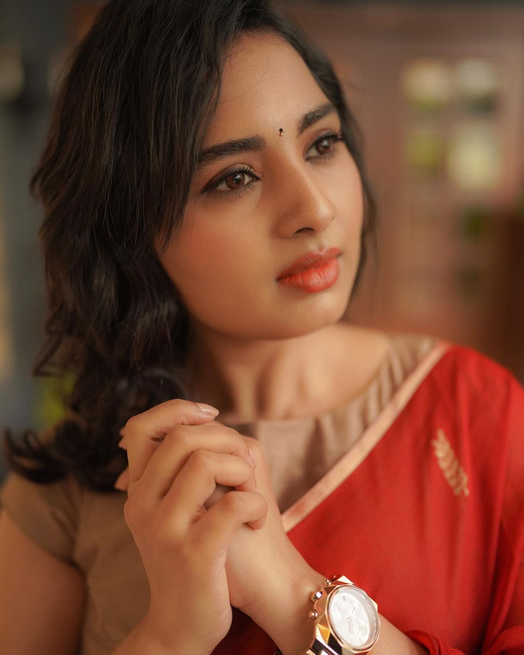 Srushti Dange Latest Saree Photos Stunning Traditional Looks