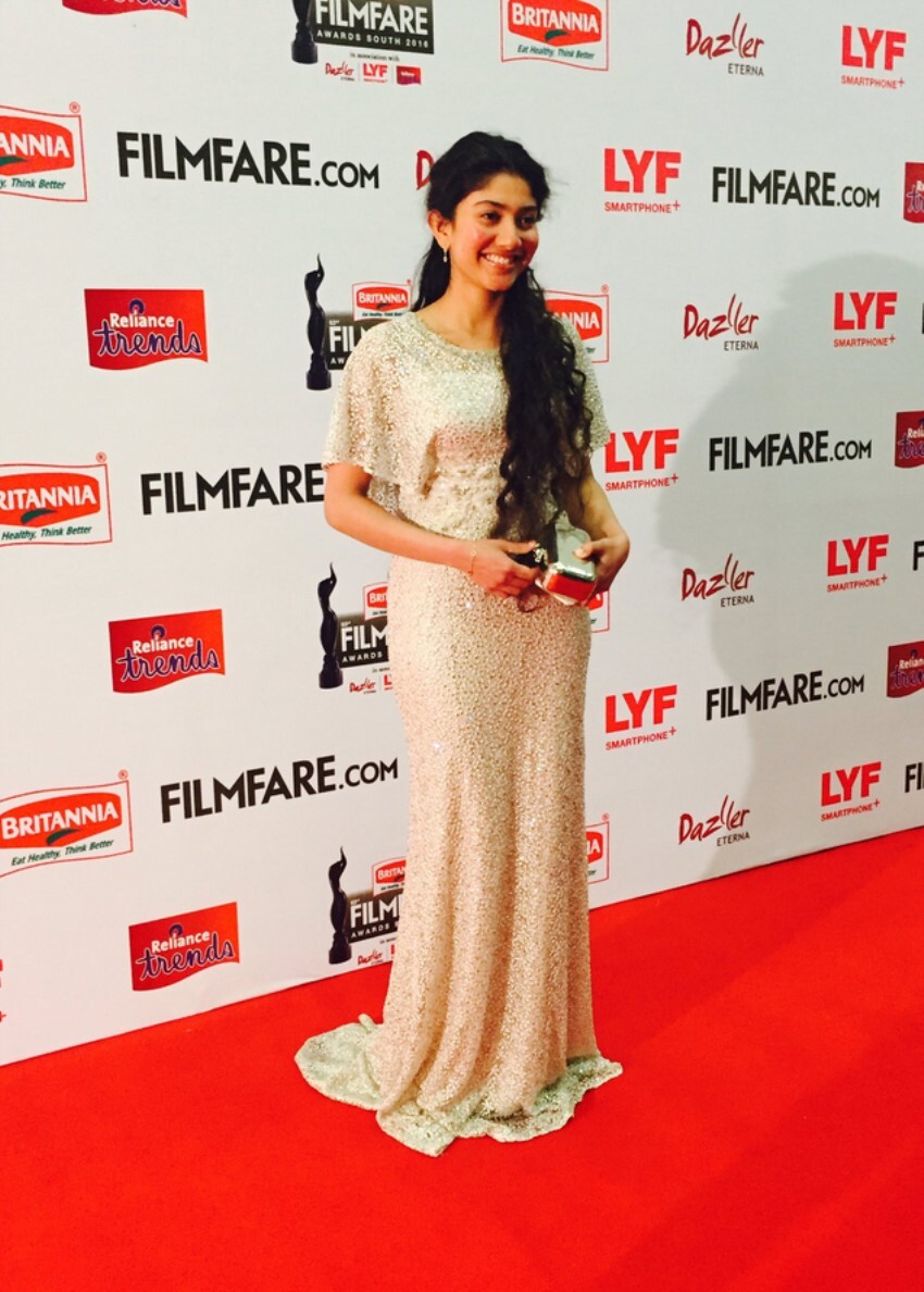 Bollywood Glamour: Stars Shine at Filmfare Events