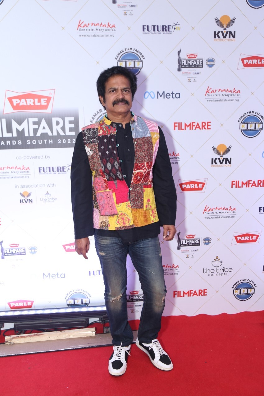 Bollywood Glamour: Stars Shine at Filmfare Events